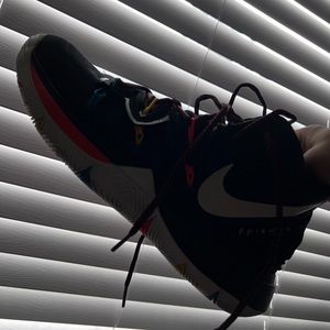 Kyrie 5 “Friends”